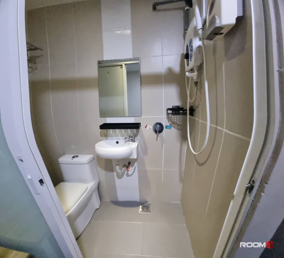 *Single Room with Bathroom @ Sri Rampai Business Park near PV 128, Kuala Lumpur