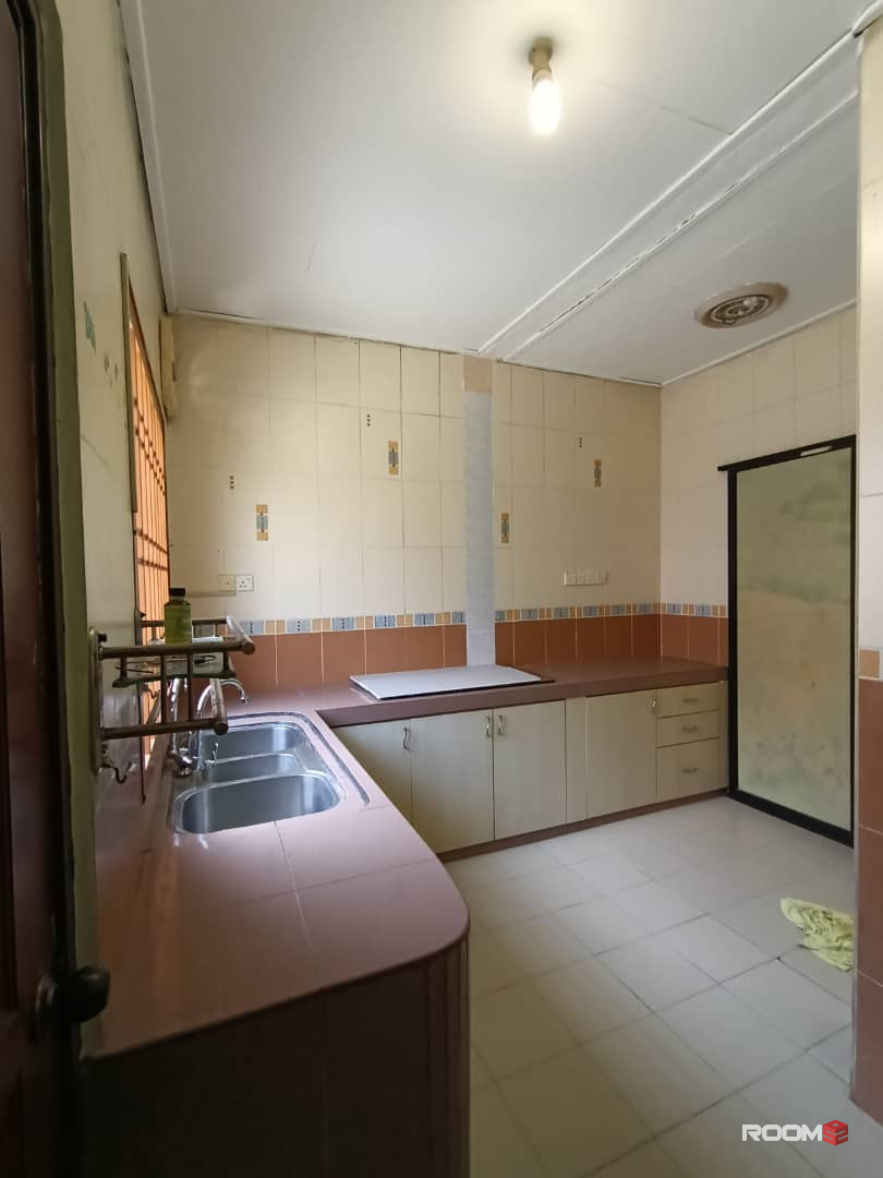 Female room for rent at Taman Bukit Indah @ Iskandar Puteri