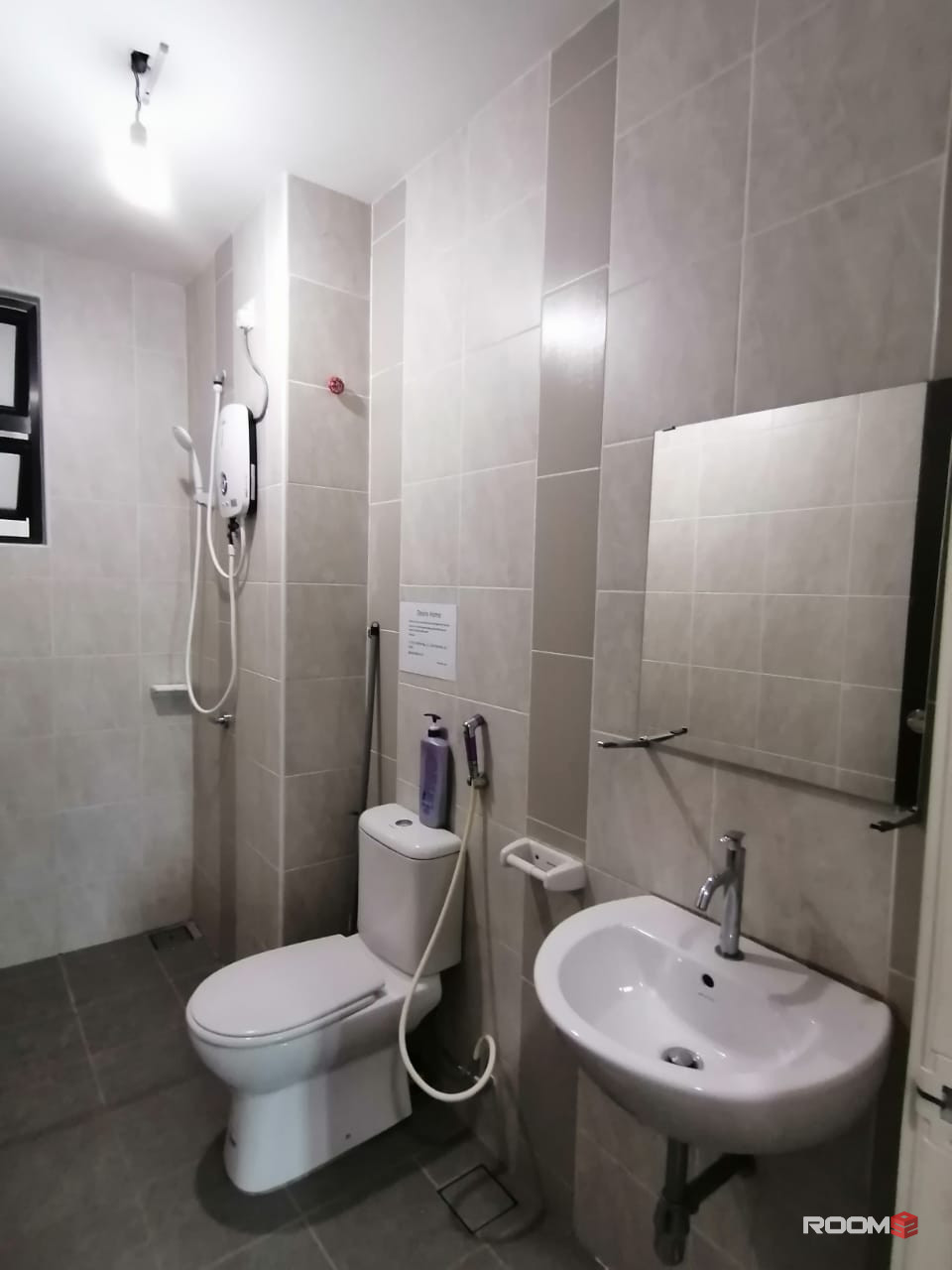 Female room for rent at Sky Breeze Apartment @ Iskandar Puteri