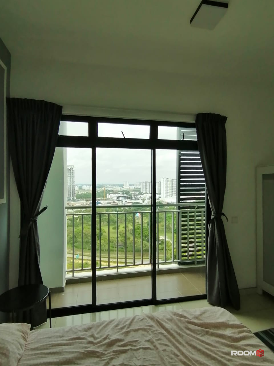 Female room for rent at Sky Breeze Apartment @ Iskandar Puteri