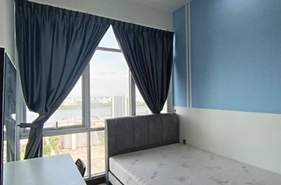 Female room for rent at Paragon Suites @ CIQ JB Town