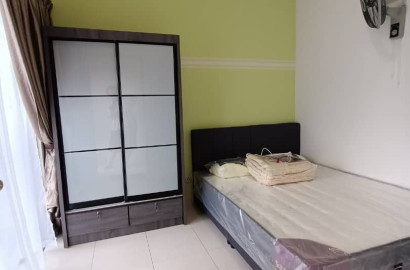 Female room for rent at SuriaMas Suite @ Larkin JB