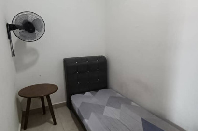 Room for rent at Paragon Suite @ CIQ JB