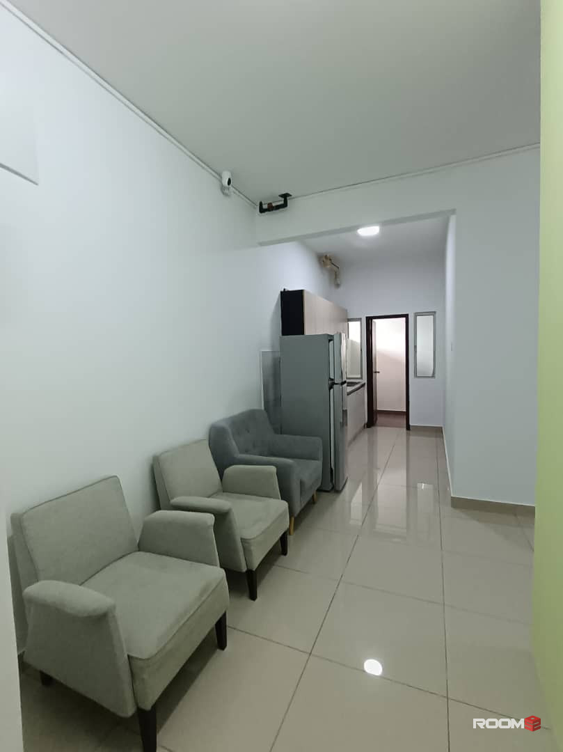Female room for rent at SuriaMas Suite @ Larkin JB