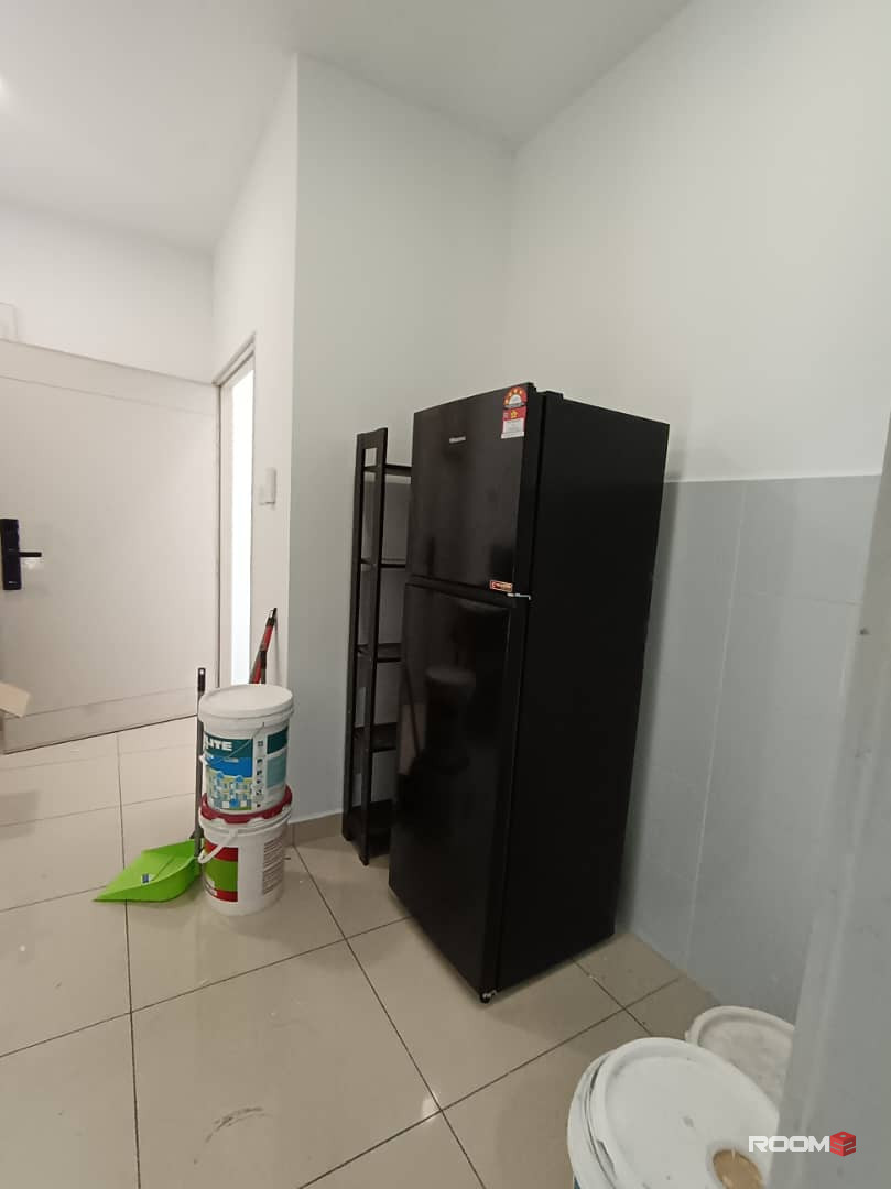 Room for rent at Aliff Avenue @ Damansara Aliff Tampoi