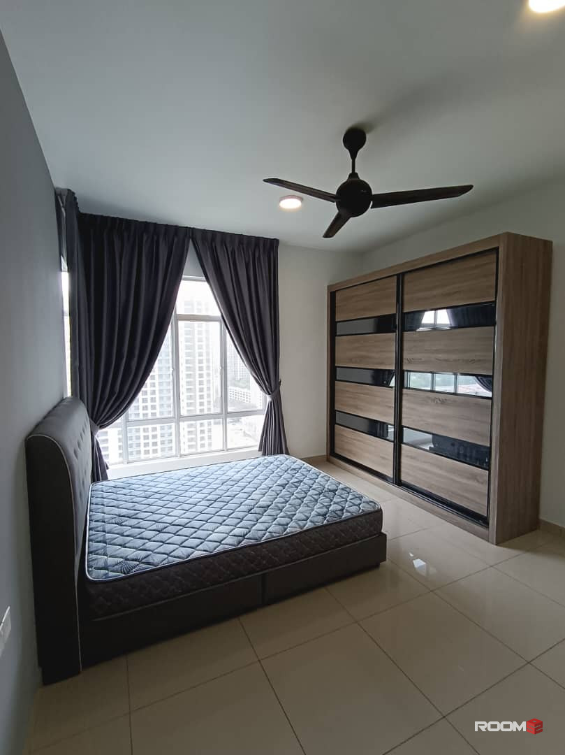Room for rent at Aliff Avenue @ Damansara Aliff Tampoi