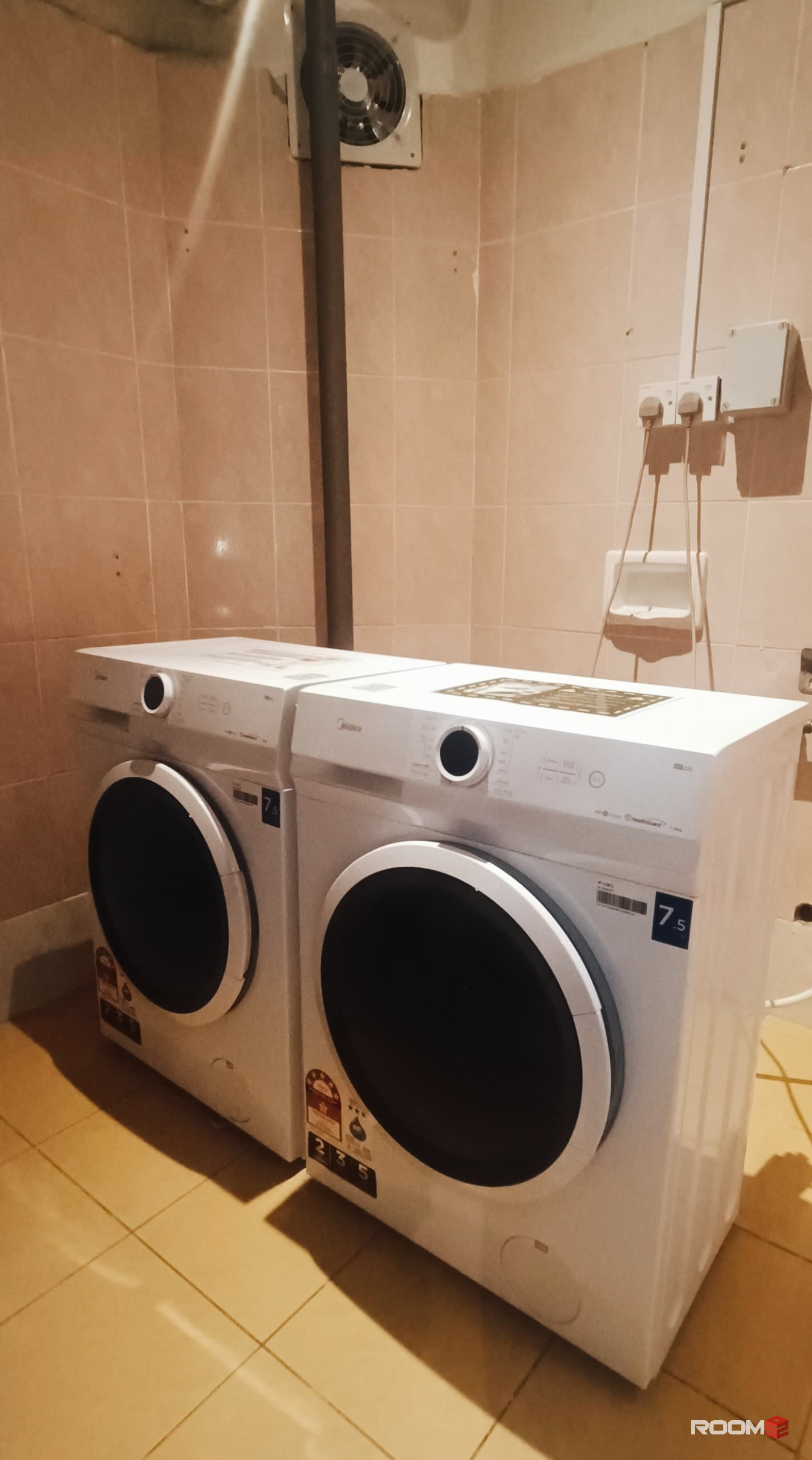 MELAWATI, KL ROOM TO RENT, ZERO DEPOSIT