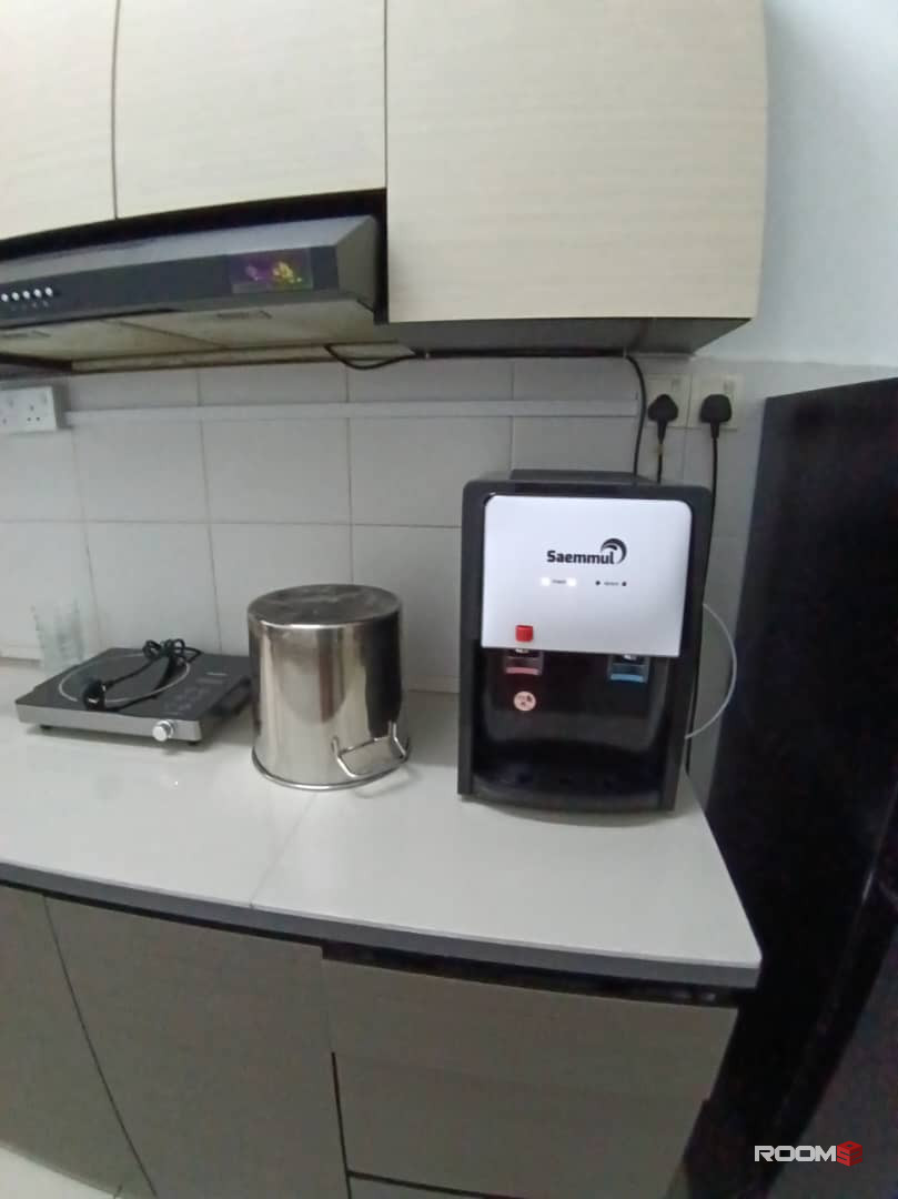 Female room for rent at SuriaMas Suite @ Larkin JB