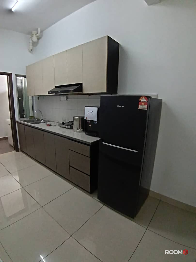 Female room for rent at SuriaMas Suite @ Larkin JB