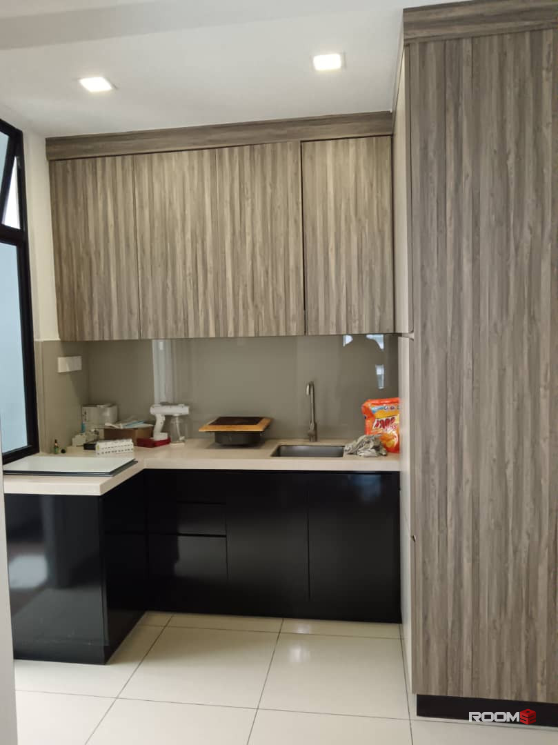 Female room for rent at Austin Regency @ Taman Mount Austin