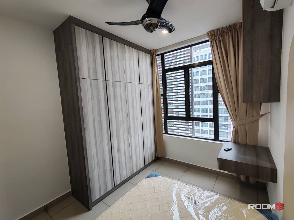 Female room for rent at Austin Regency @ Taman Mount Austin