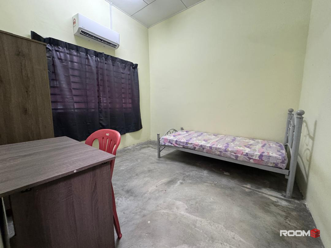 LOW DEPOSIT‼️Single room non sharing | Jenjarom | Banting Hospital | UTC Banting