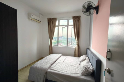 Male Room for rent at Larkin Heights @ Larkin Idaman