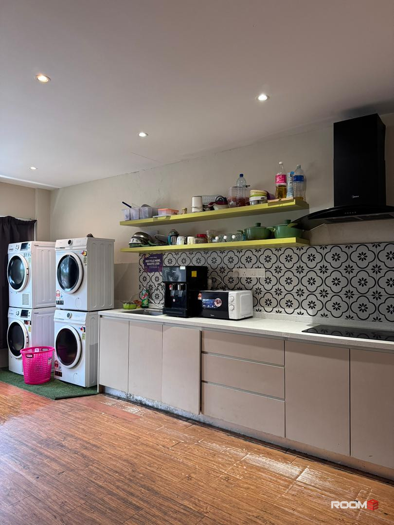 ⏱️ 8 MINS TO LRT PARAMOUNT ⏱️ 🏡 Master Room @ SS3 🏡 ‼️ ZERO DEPOSIT ‼️