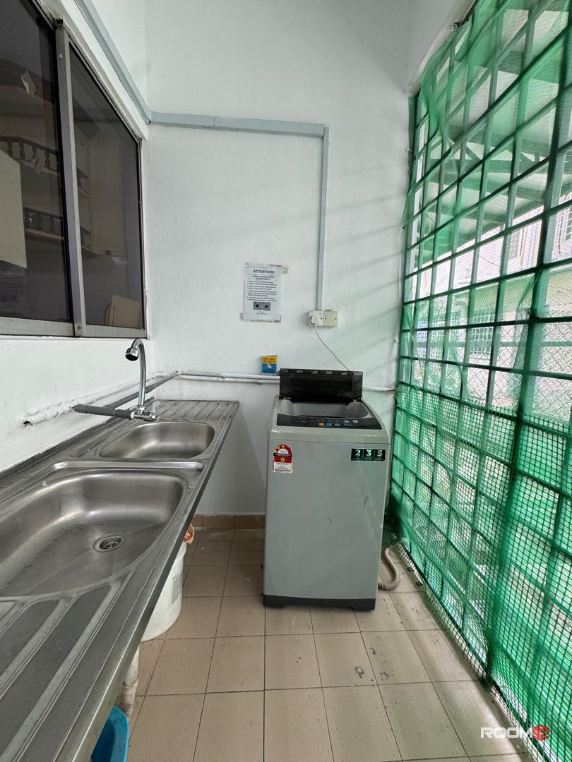 Damansara Utama, Master Room to rent, Zero Deposit