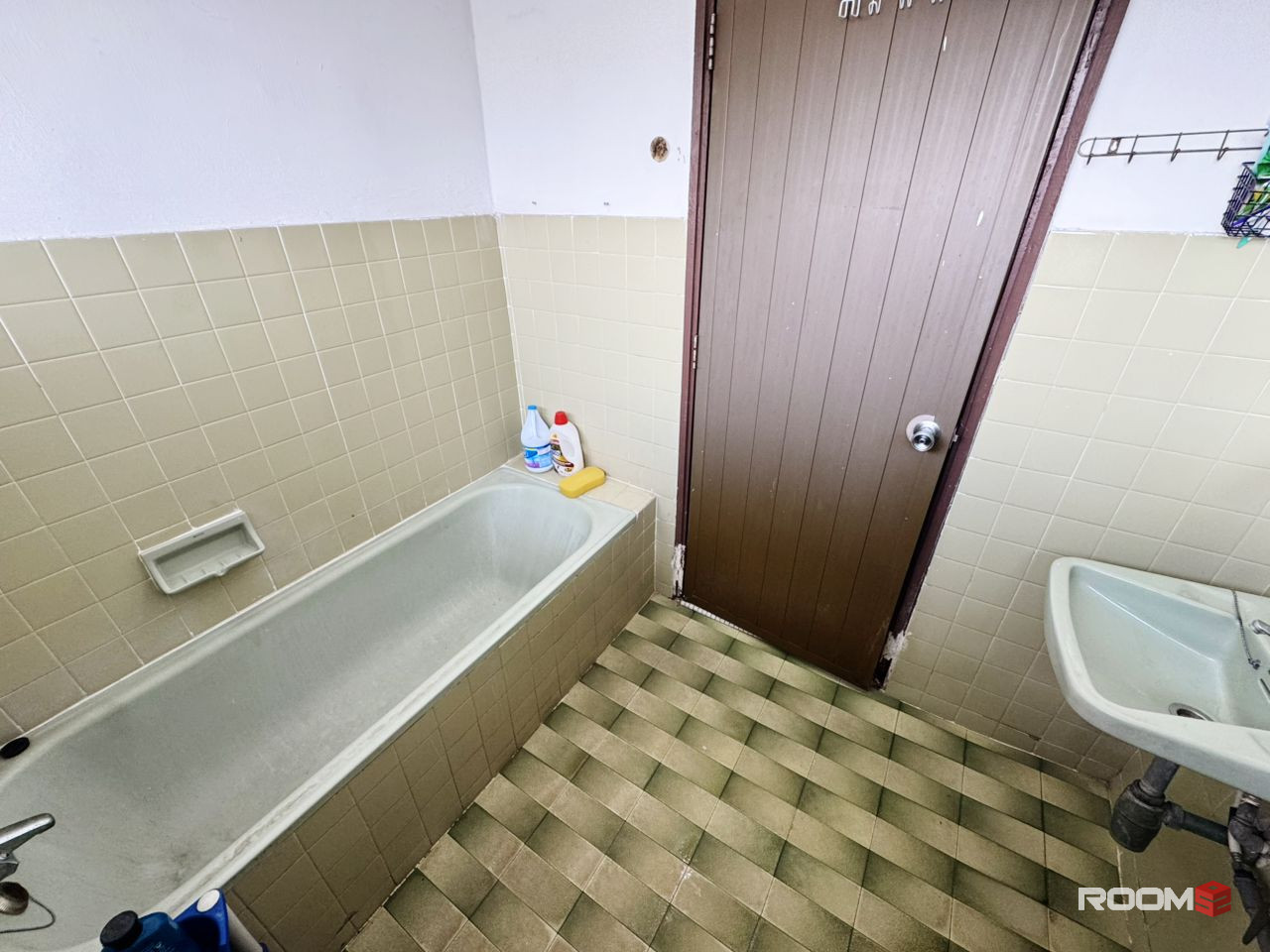 TTDI, MASTER ROOM TO RENT, ZERO DEPOSIT
