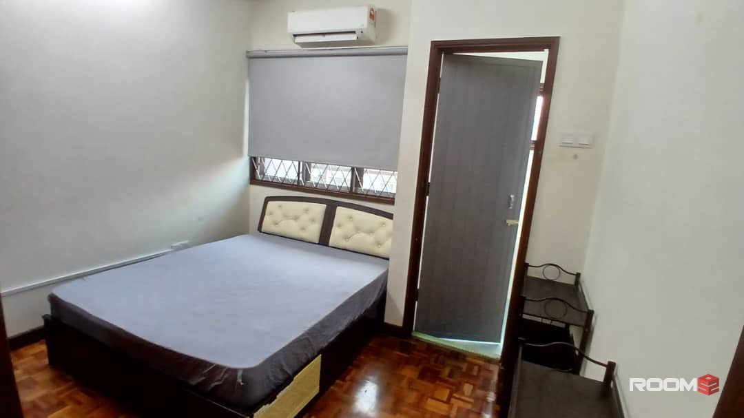 Taman Sea, Medium Room To Rent, Zero DePOSIT