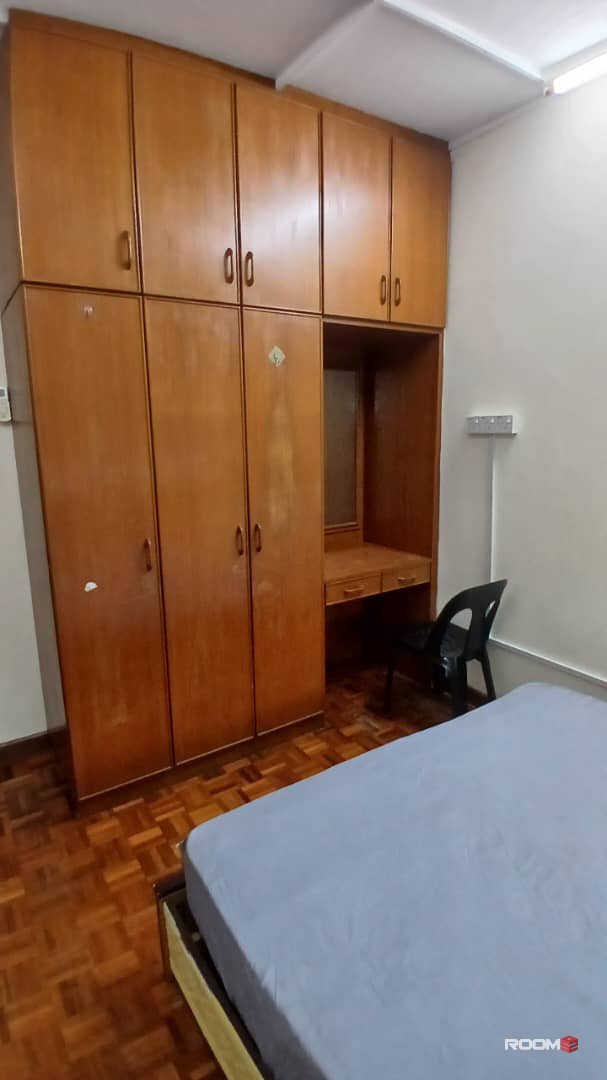 Taman Sea, Medium Room To Rent, Zero DePOSIT