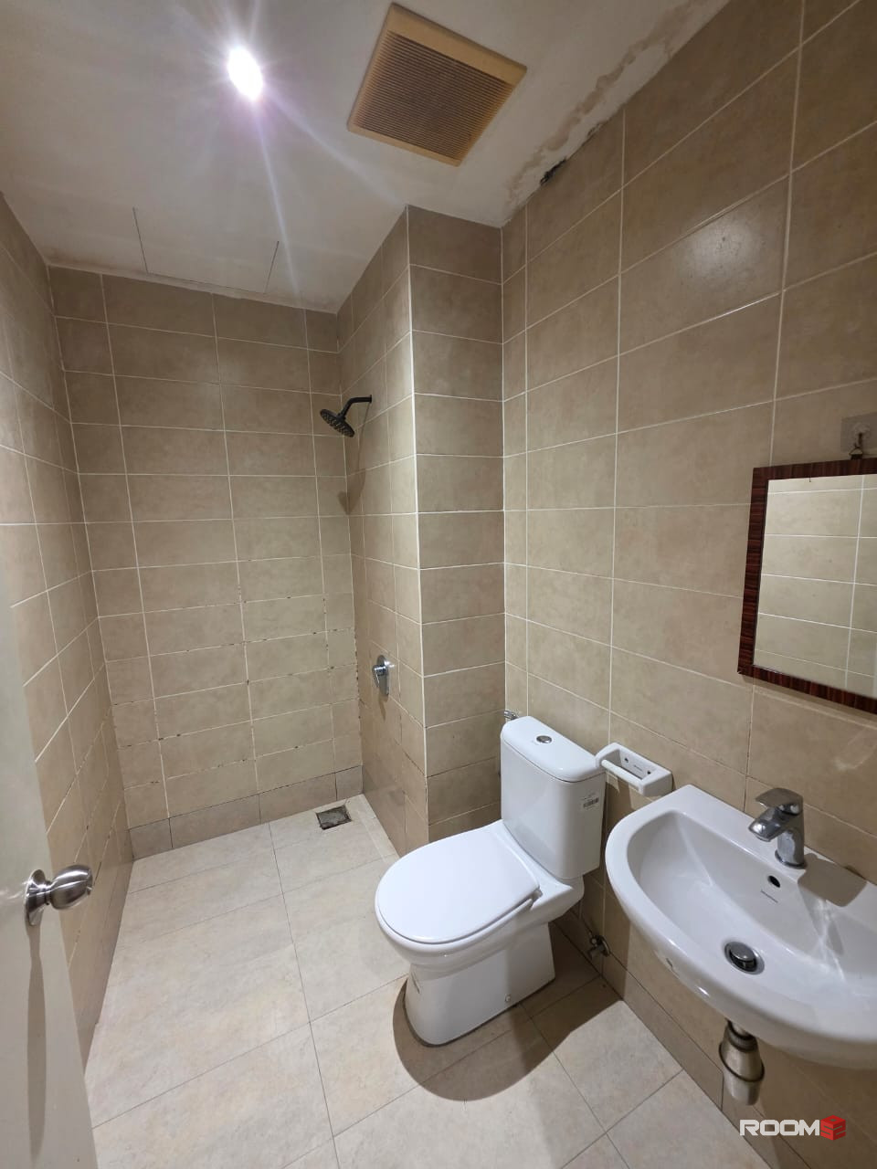 😍Bilik Sewa Murah👩Female unit comfy middle room near Sogo I city, Shah Alam , i-central ( Zero deposit)