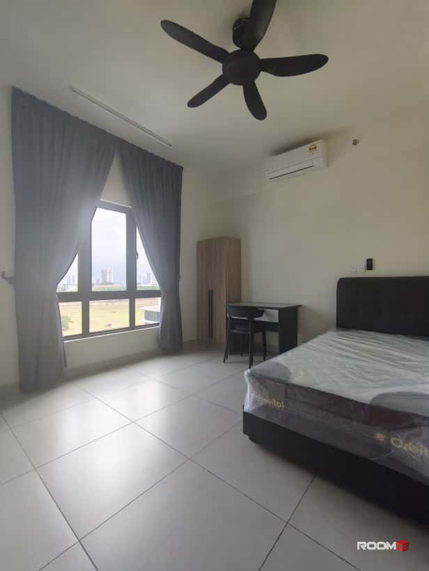 Middle Room For Rent at Edusphere, Cyberjaya