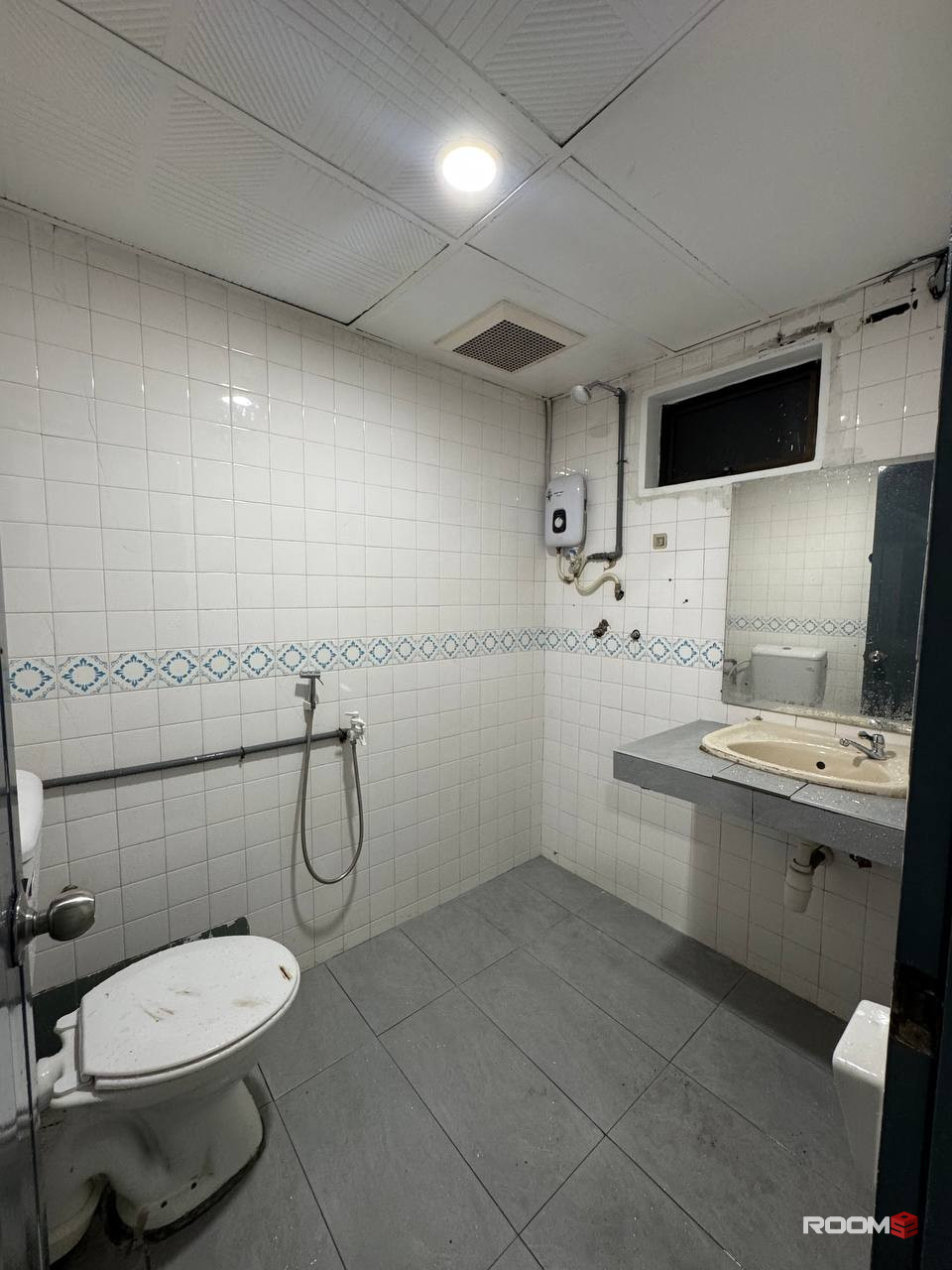 🔥10 Min to CIQ 🔥- Affordable room, fully furnished, private toilet and NO Deposit needed🥰🌟