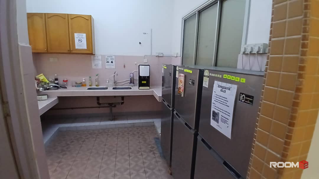 Taman sea,  Medium Room to rent, Zero Deposit