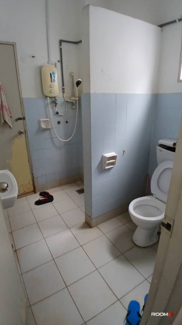 Taman sea,  Medium Room to rent, Zero Deposit