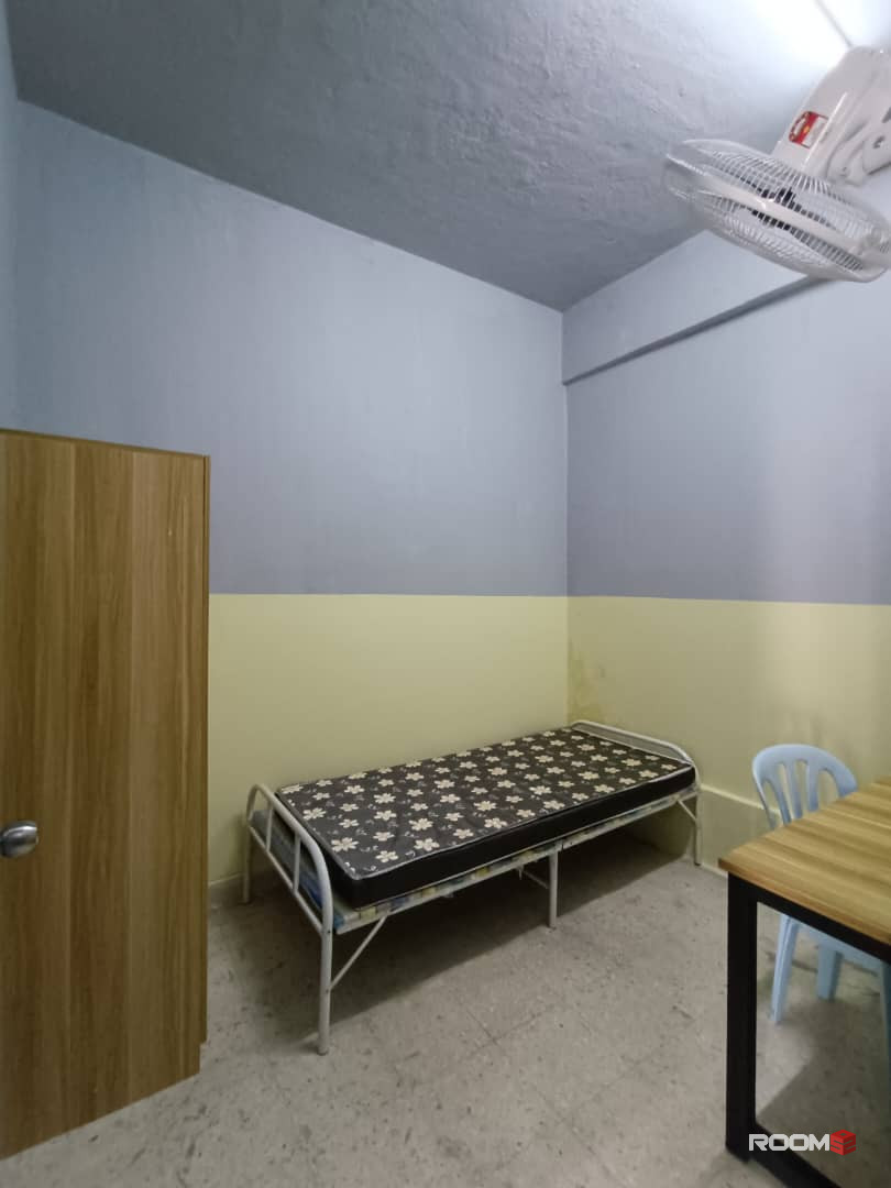 Taman connuaght, cheras Room to rent, ZERO DEPOSIT