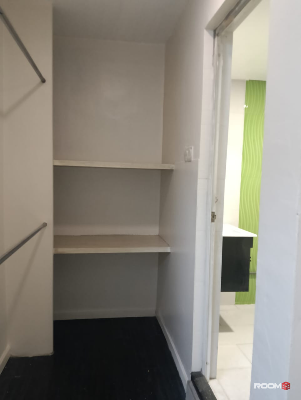Bilik Sewa Master l Fully Furnished l Free Wifi l Near To Bustop