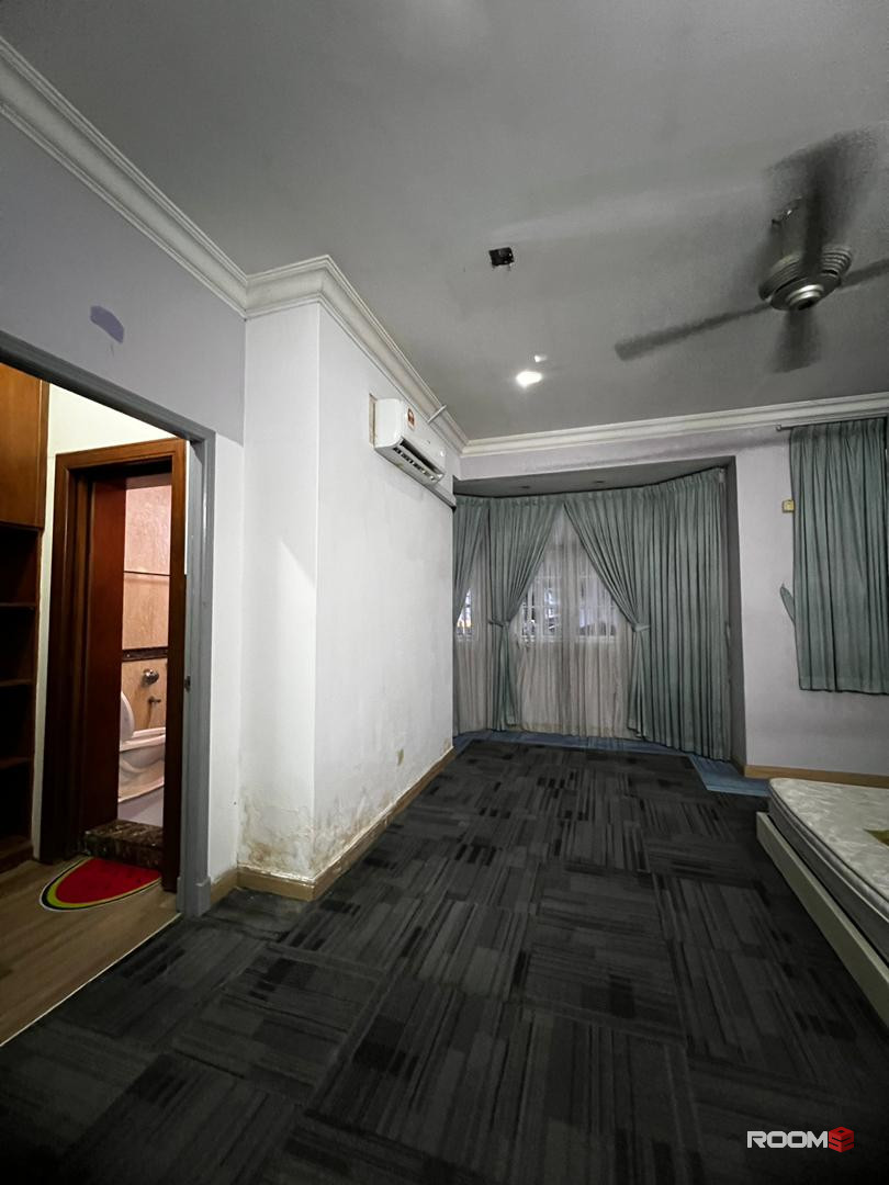 MASTER ROOM , BANDAR PUCHONG JAYA TO RENT