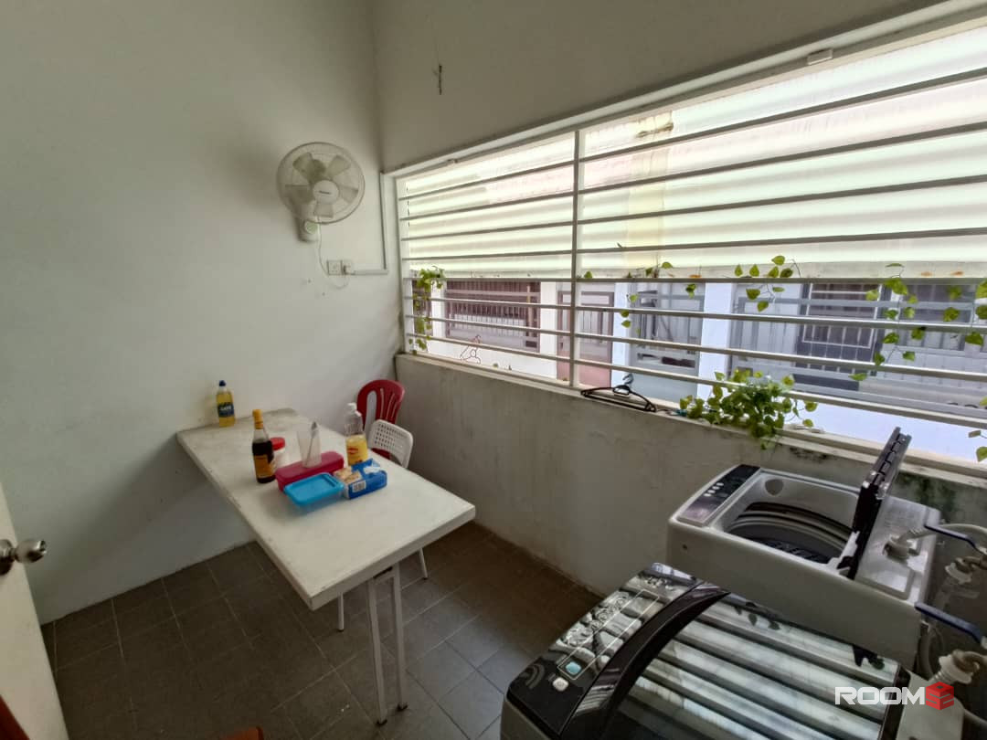 🌸 Female-Only Room Available — KL/Selangor 🌸