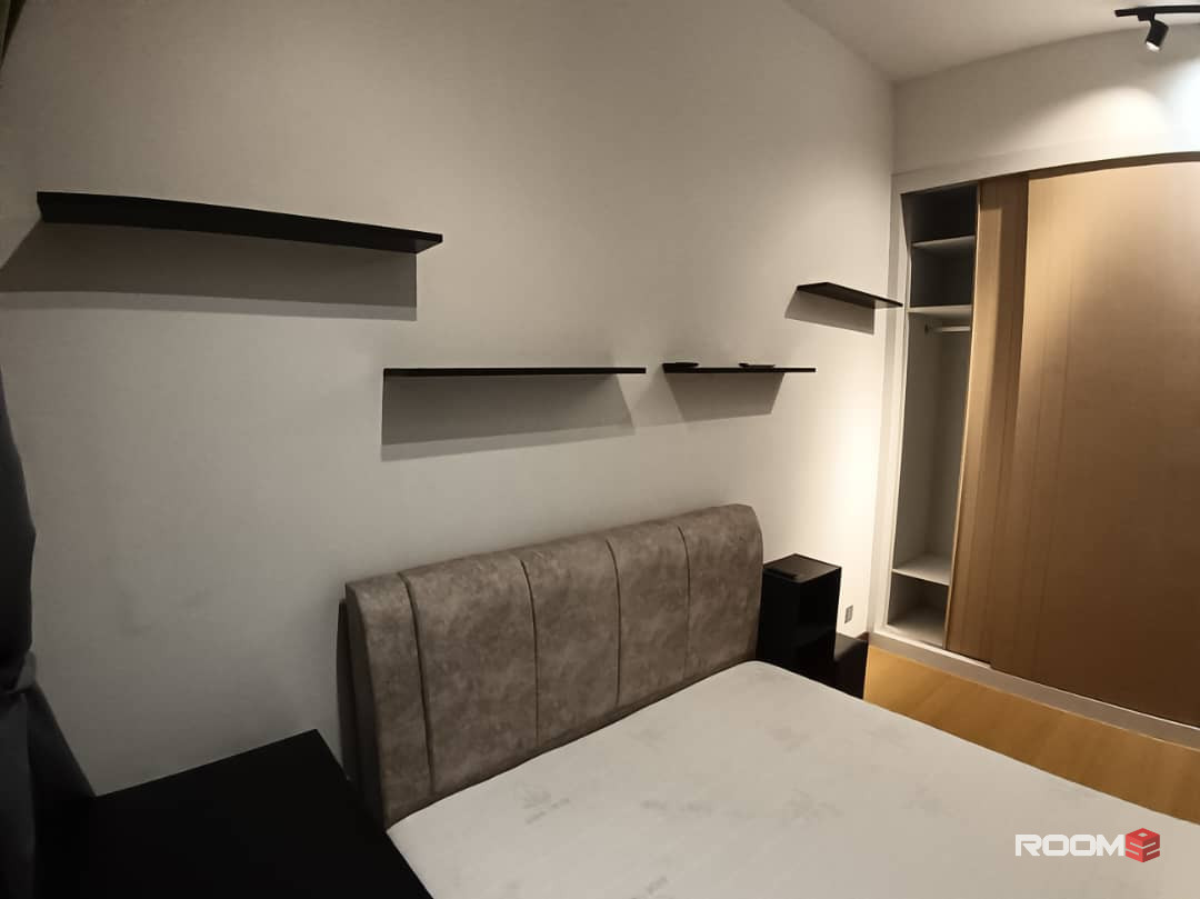 Room for rent at Paragon Suites @ CIQ JB Town