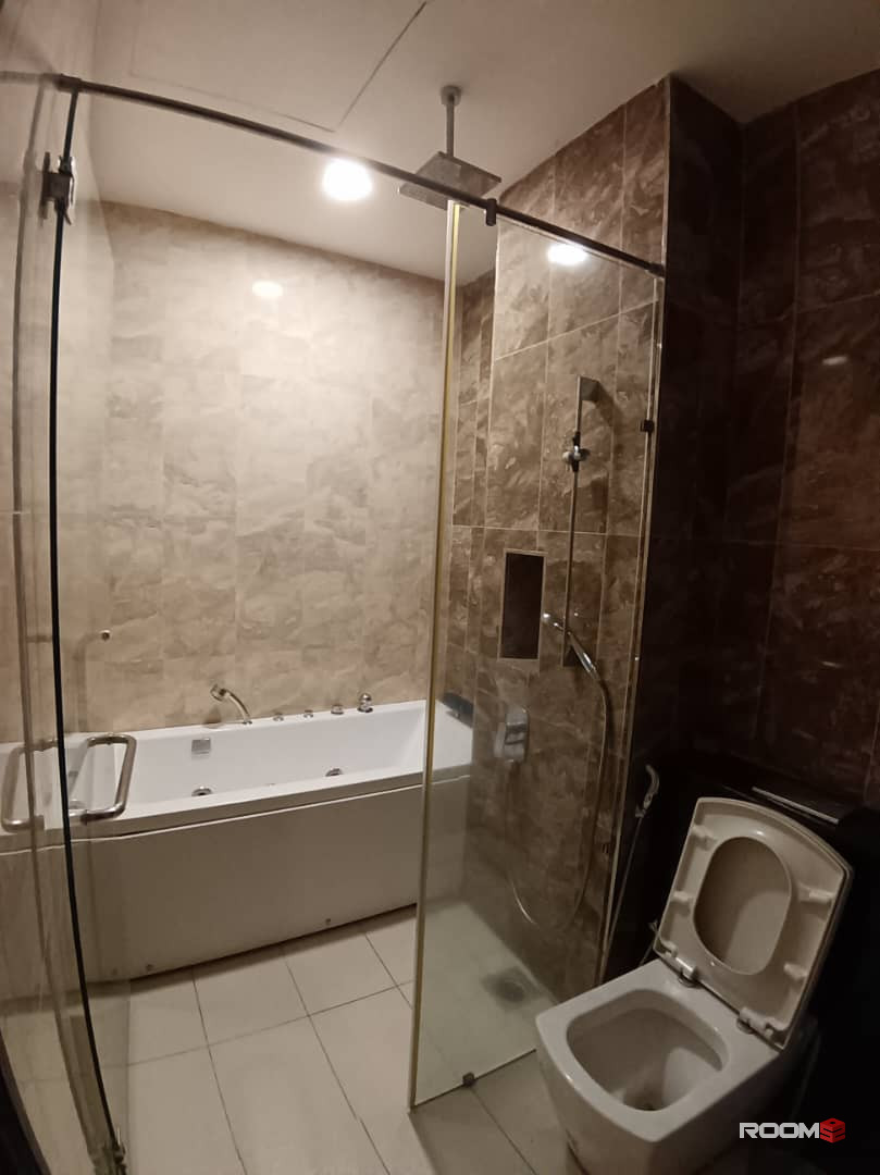 Room for rent at Paragon Suites @ CIQ JB Town