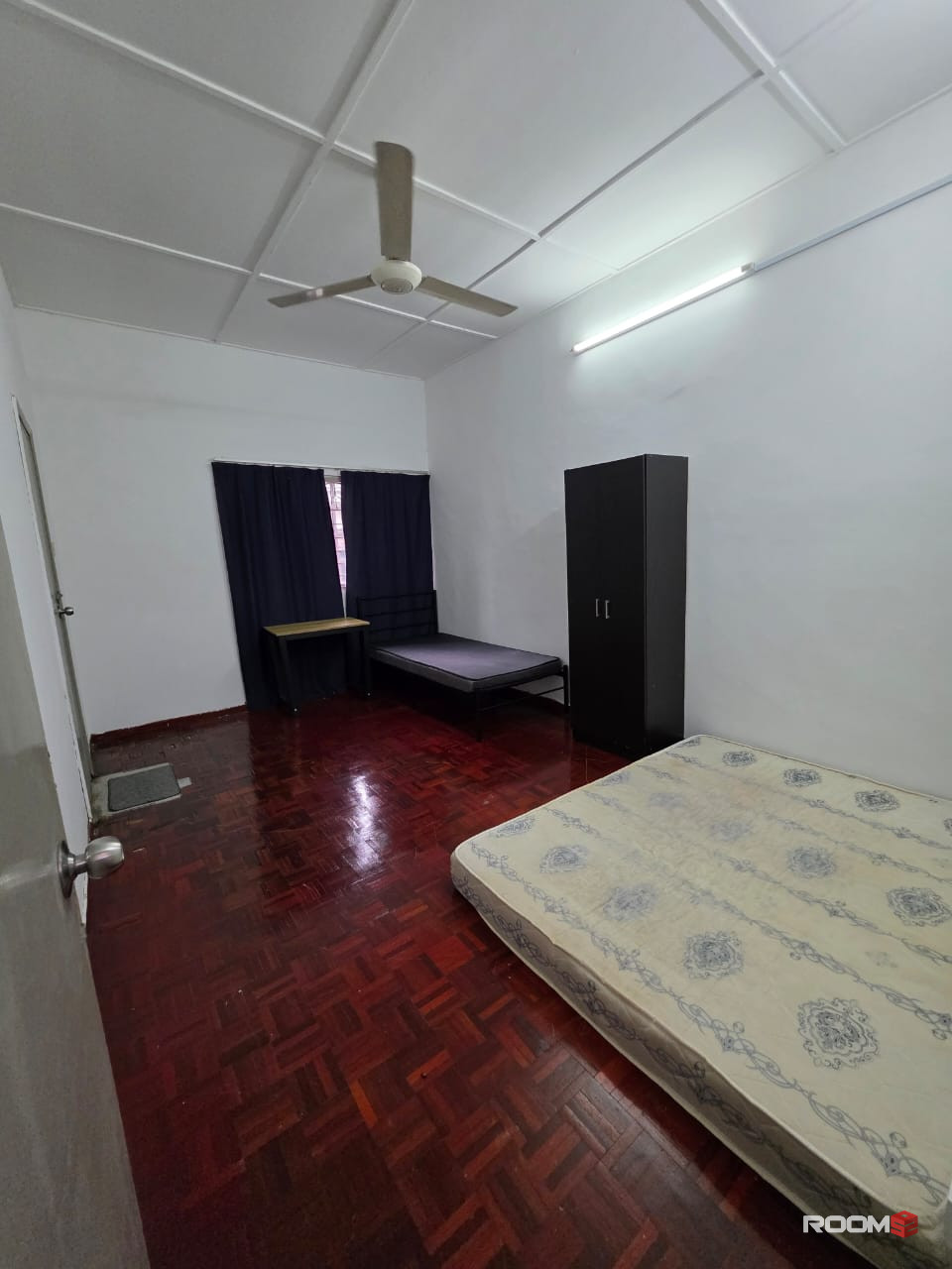 🚗 10 mins to Sunway Pyramid & Sunway Lagoon-One month deposit 🌈 MASTER / MEDIUM / SINGLE Room Rent at USJ 11