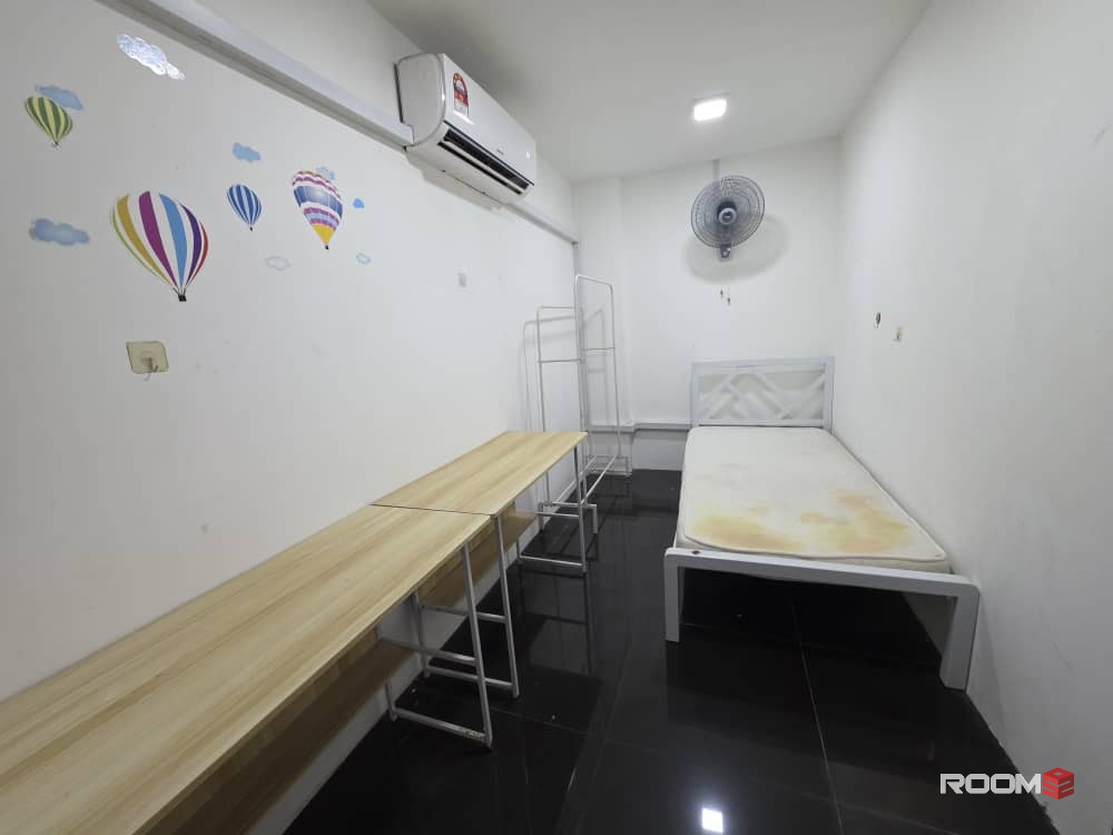 🔥 ZERO DEPOSIT | Ready to Move In | Jalan Kenari 5 Puchong Jaya – Near IOI Mall & LRT 🚆