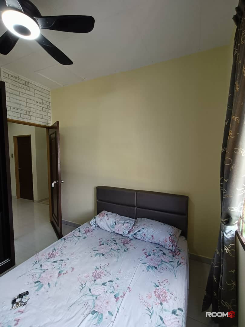 Female room for rent at Taman Bukit Indah @ Iskandar Puteri