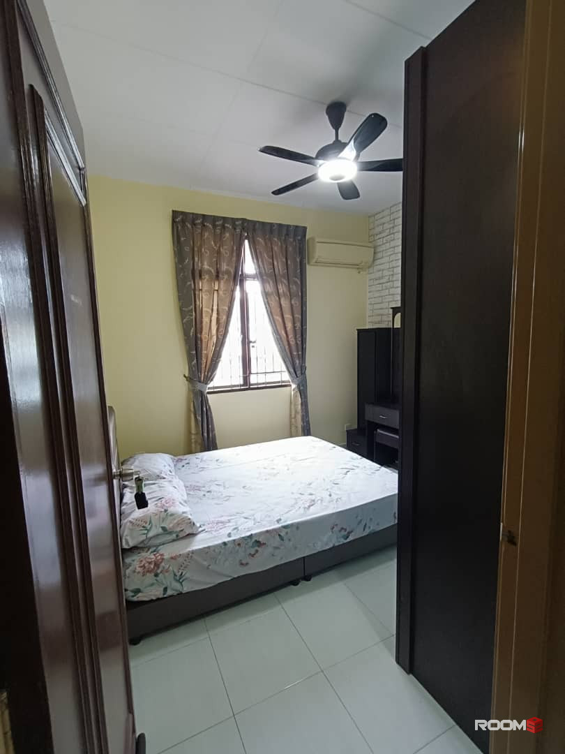 Female room for rent at Taman Bukit Indah @ Iskandar Puteri