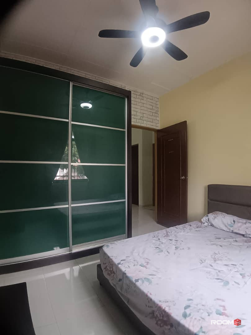 Female room for rent at Taman Bukit Indah @ Iskandar Puteri