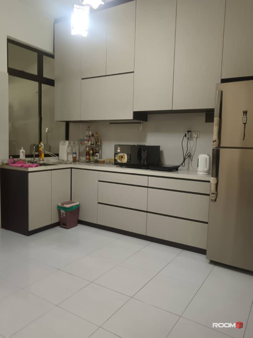 Female room for rent at Taman Bukit Indah @ Iskandar Puteri