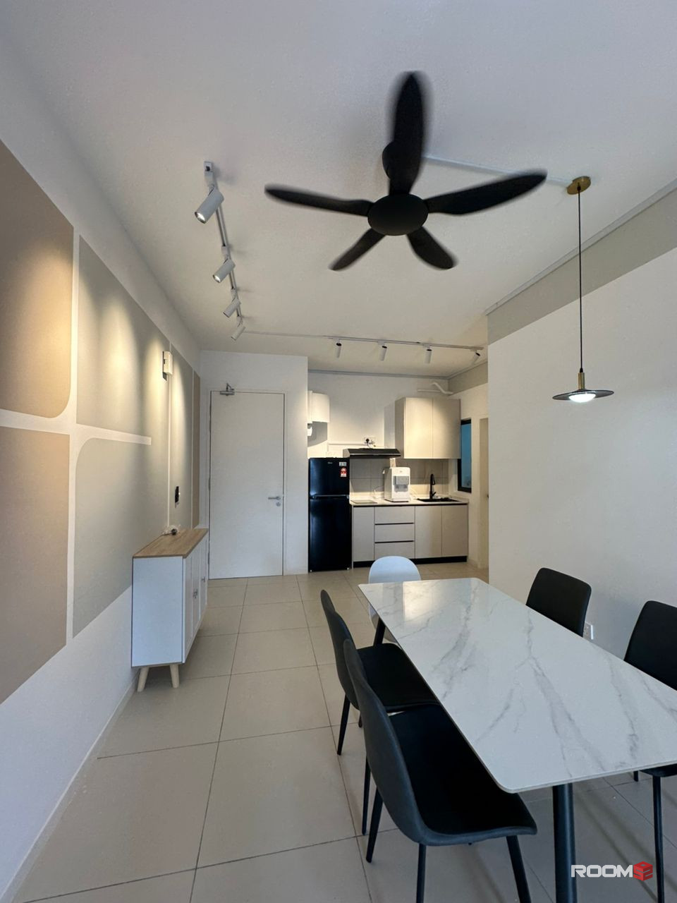 ✨Cozy & Affordable Balcony Room rental 📍Nearby Kinrara/Bukit Jalil 🌟Vierra residence