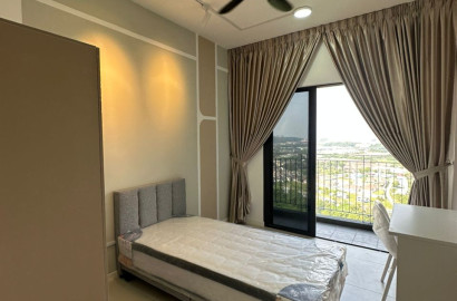 ✨Cozy & Affordable Balcony Room rental 📍Nearby Kinrara/Bukit Jalil 🌟Vierra residence