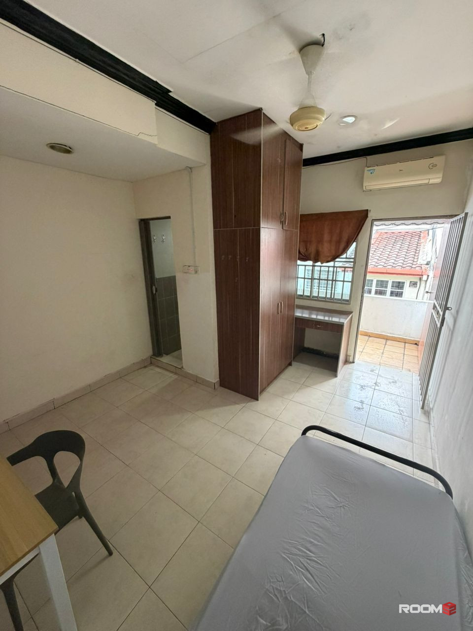 💥LOW DEPOSIT💥SUBANG JAYA USJ MIDDLE ROOM WITH PRIVATE BATHROOM FOR RENT🏠NEARBY USJ21 LRT🚂🚂