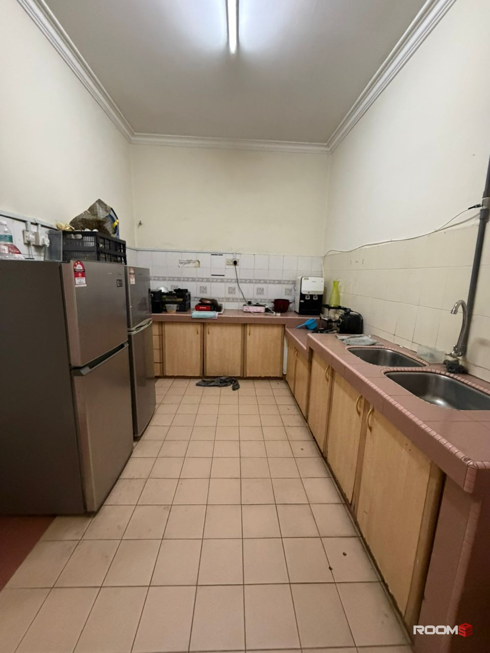 💥LOW DEPOSIT💥SUBANG JAYA USJ MIDDLE ROOM WITH PRIVATE BATHROOM FOR RENT🏠NEARBY USJ21 LRT🚂🚂