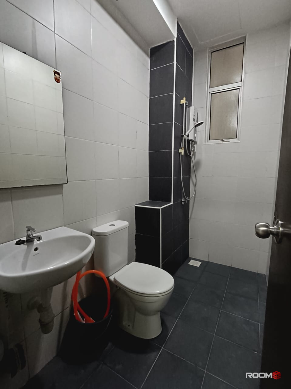 Female room for rent at SuriaMas Suite @ Larkin JB