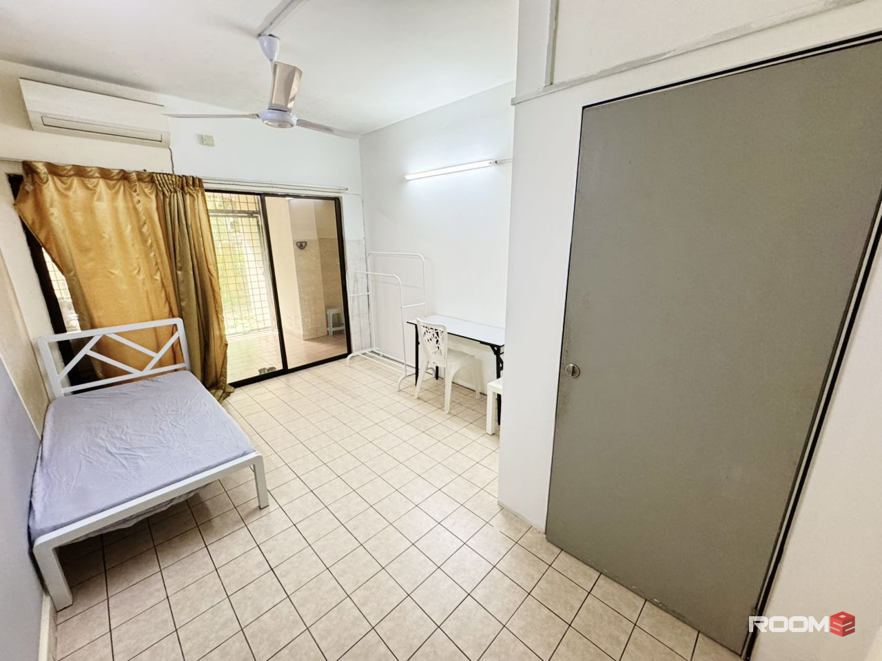 🔥LOW DEPOSIT🔥BANDAR UTAMA PETALING JAYA MIDDLE ROOM FOR RENT🏠NEARBY CENTRE POINT , ONE UTAMA , MING TIEN FOOD COURT📍