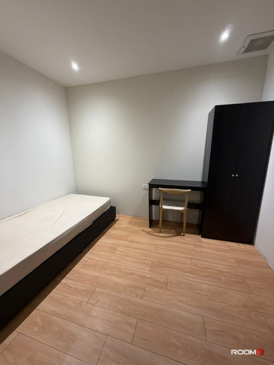 🤩LOW DEPOSIT🤩CO-LIVING Q INN HOTEL MIDDLE ROOM FOR RENT AT SUNWAY PJS 8🚩NEARBY SUNWAY PYRAMID, BRT MENTARI STATION🚂