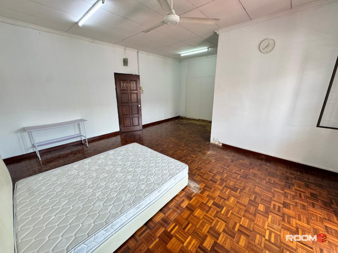 💚LOW DEPOSIT💚BANDAR UTAMA PETALING JAYA MASTER ROOM WITH PRIVATE BATHROOM FOR RENT🏠NEARBY CENTRE POINT , ONE UTAMA📍
