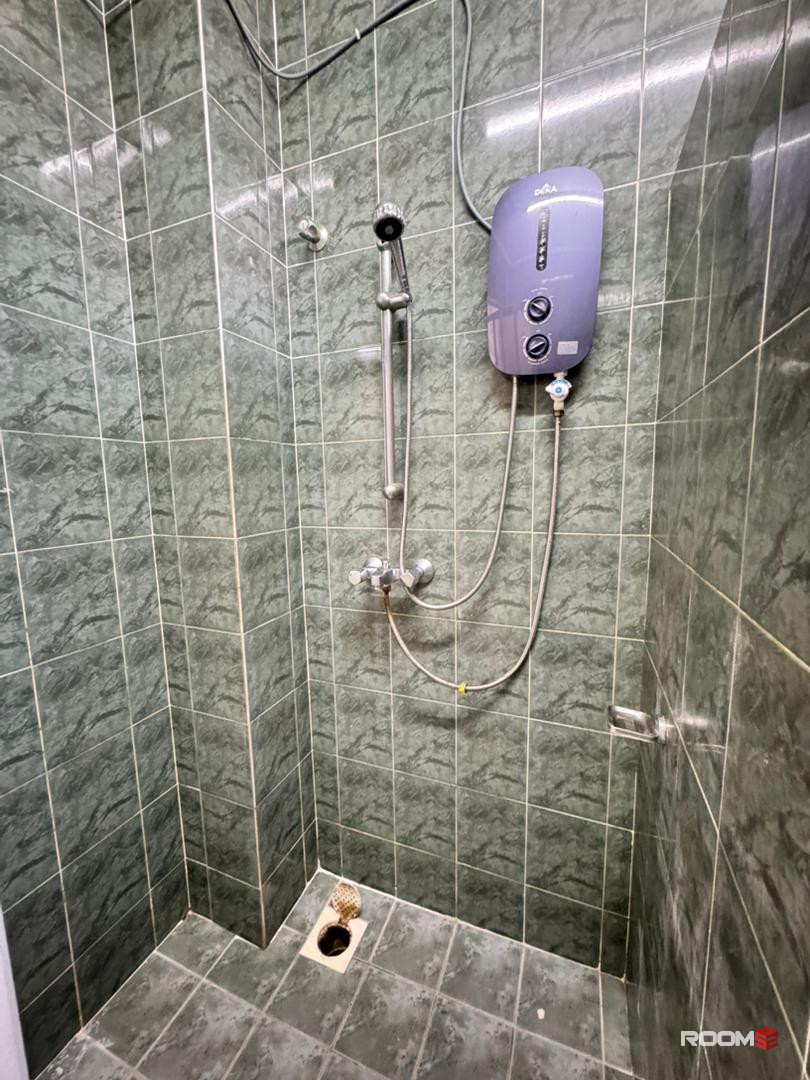 💚LOW DEPOSIT💚BANDAR UTAMA PETALING JAYA MASTER ROOM WITH PRIVATE BATHROOM FOR RENT🏠NEARBY CENTRE POINT , ONE UTAMA📍