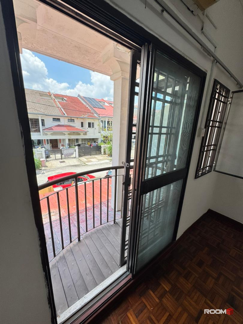 💚LOW DEPOSIT💚BANDAR UTAMA PETALING JAYA MASTER ROOM WITH PRIVATE BATHROOM FOR RENT🏠NEARBY CENTRE POINT , ONE UTAMA📍