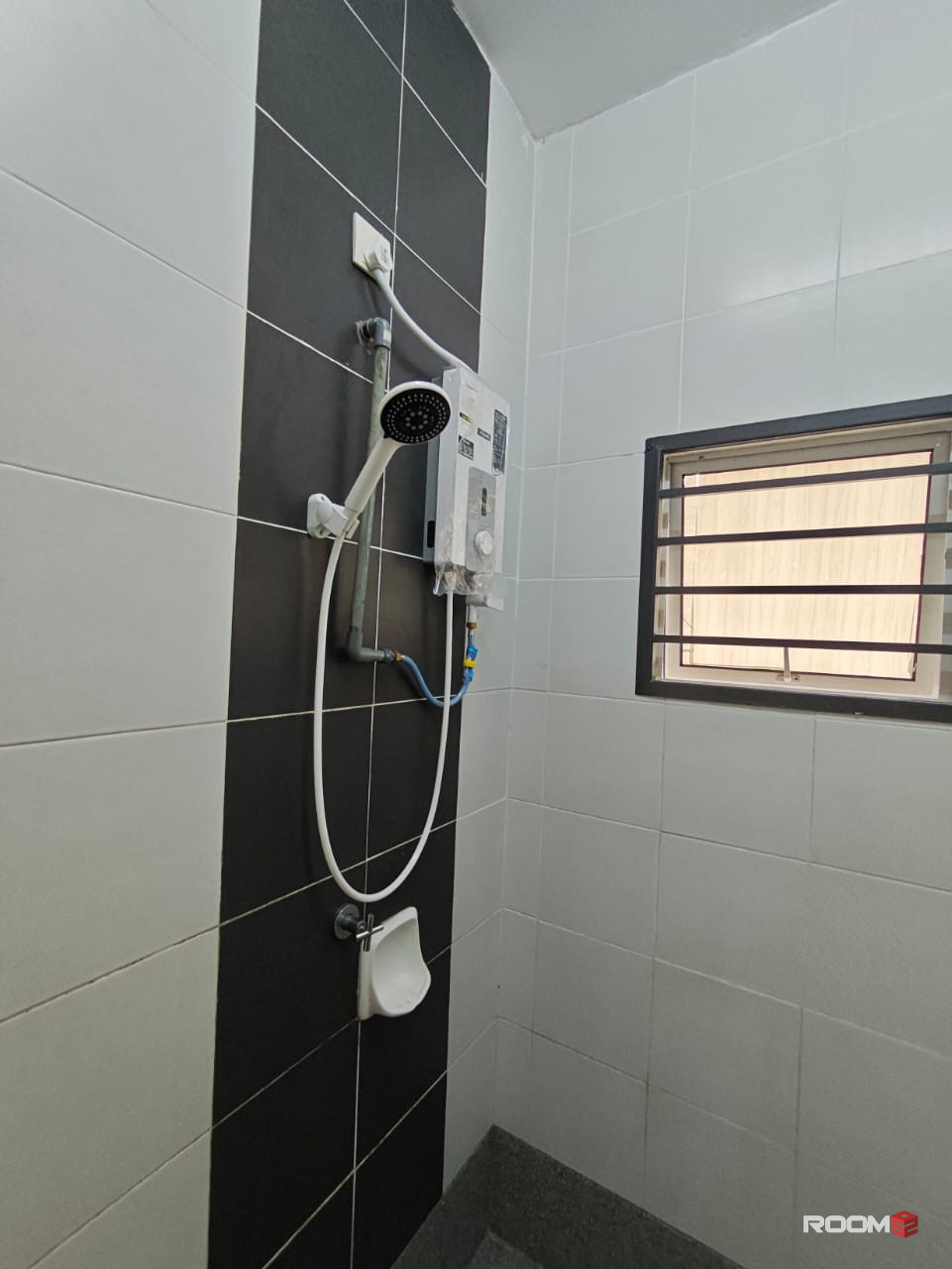 Male room for rent at Taman Nusantara @ Gelang Patah